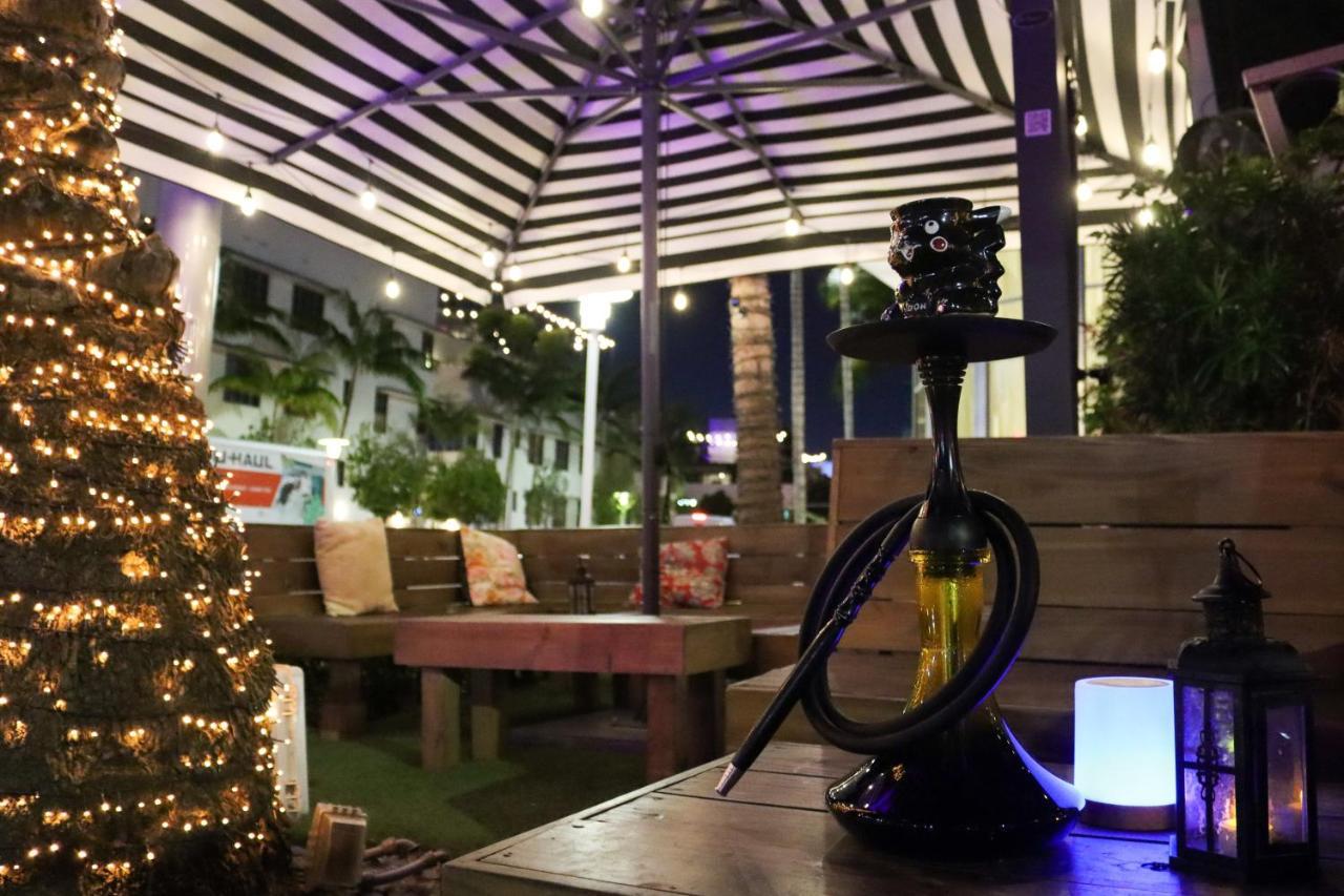 The Claremont Hotel Miami Beach Exterior foto
